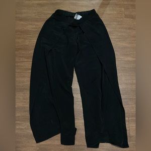 CLOSET CLEAR OUT SALE - Rue 21 black harem pants size M